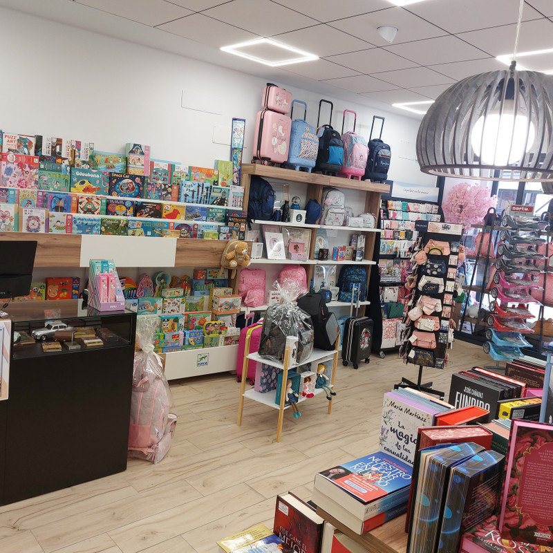 LIBRERIA PAPELERIA ROSA MARI 9